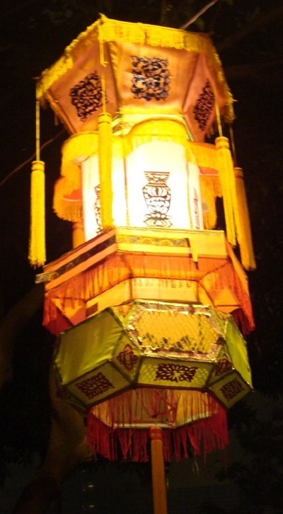 China Lantern Festival - a larger and brighter lantern